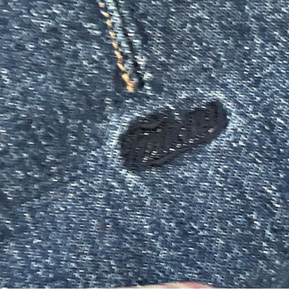 Tommy Hilfiger Women’s Paperbag High Rise Jean Size 8 Logo embroidered all over - Picture 8 of 11